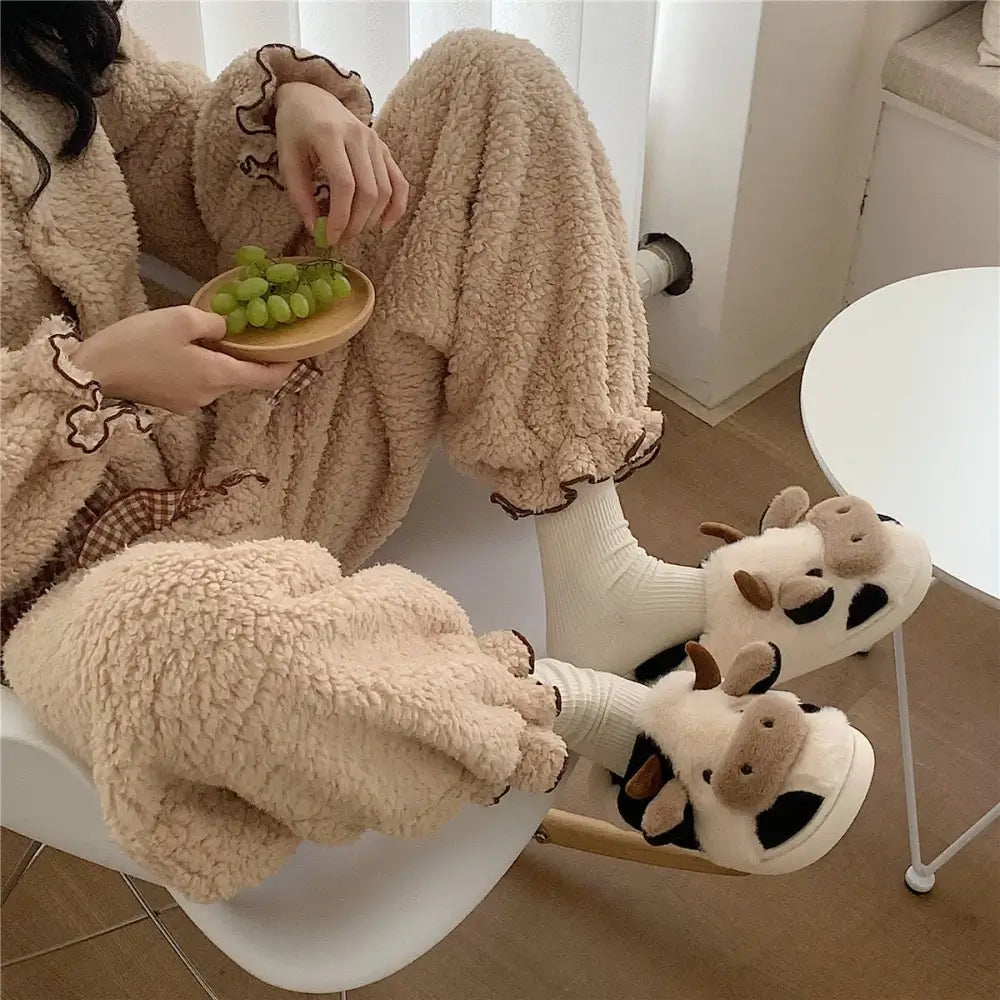Pantufa Feminina Estampa de Vaca To Com Sono Pijamas